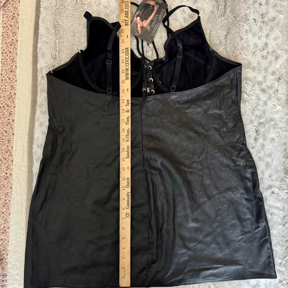 Black Lace-Up Dress - Picture 4 of 6